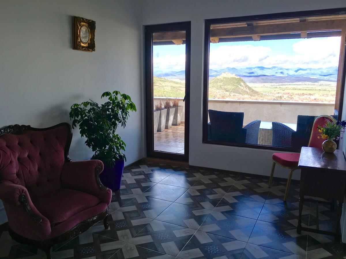 Hanu Lu Mos Opinca Deva Exterior foto
